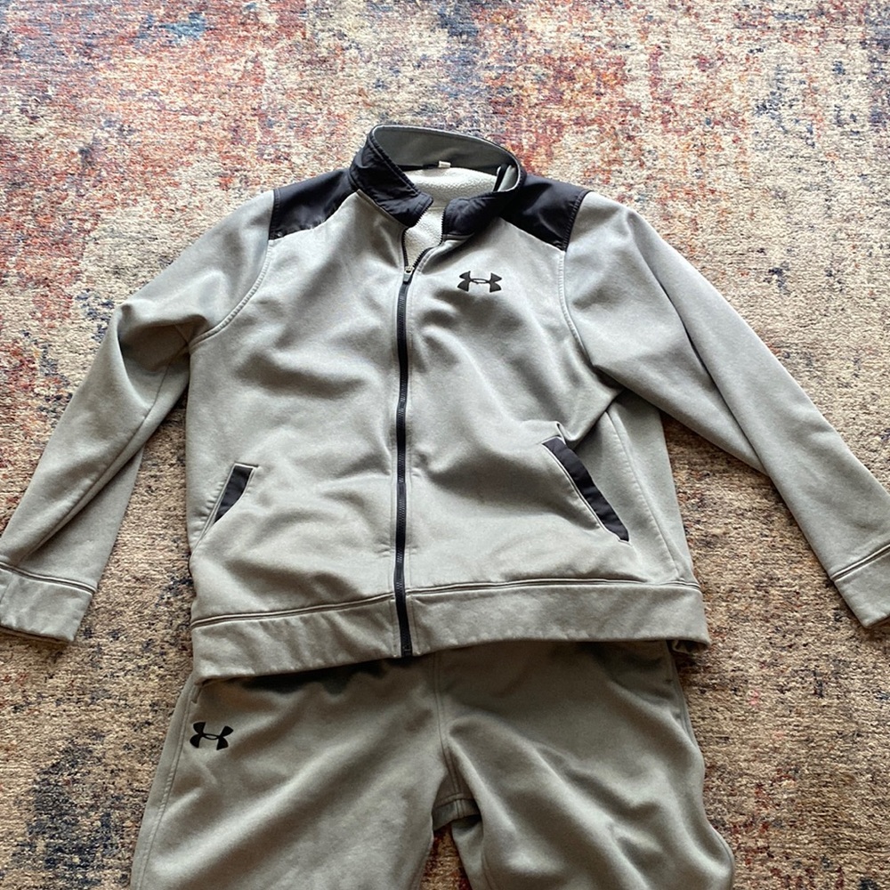 Under Armour Storm matching set